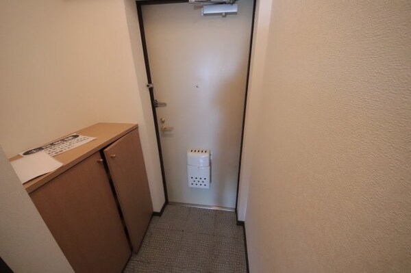 玄関(シンプルで使いやすい玄関です)