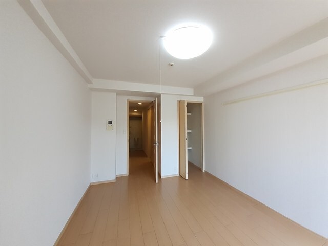 物件内観写真3　(使いやすい居間です)