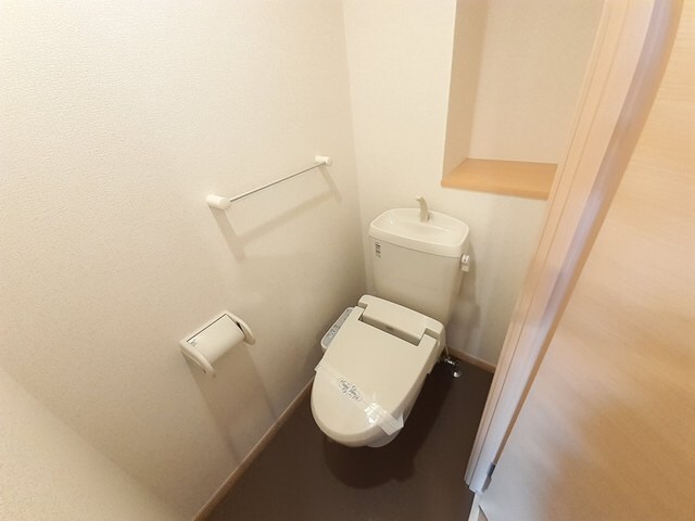 物件内観写真7　(トイレも気になるポイント)