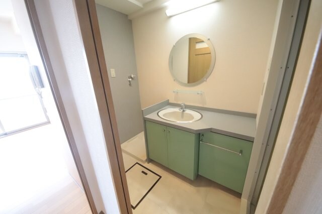 物件内観写真14　(使いやすい洗面所です)