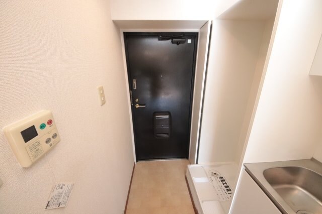 物件内観写真10　(落ち着いた玄関です)