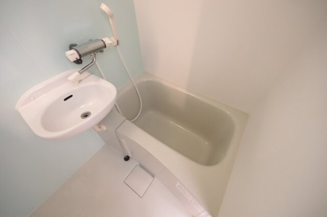 物件内観写真14　(お風呂です)