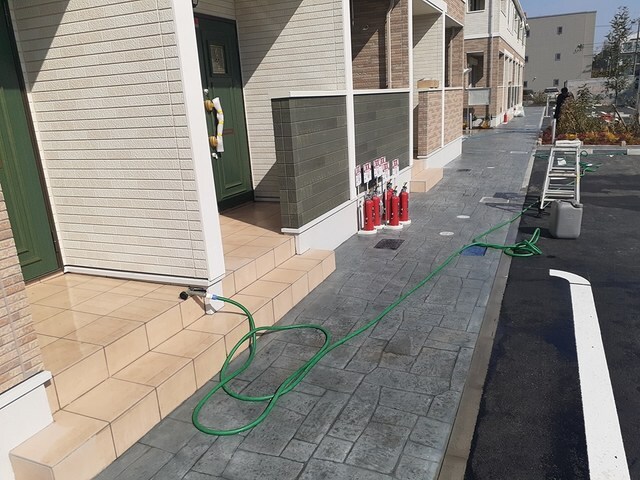 物件外観写真2　(建物の内部です)