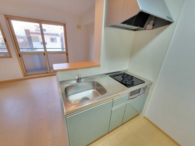 物件内観写真5　(使いやすいキッチンです)