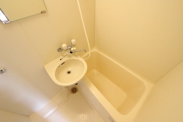 物件内観写真7　(お風呂です)