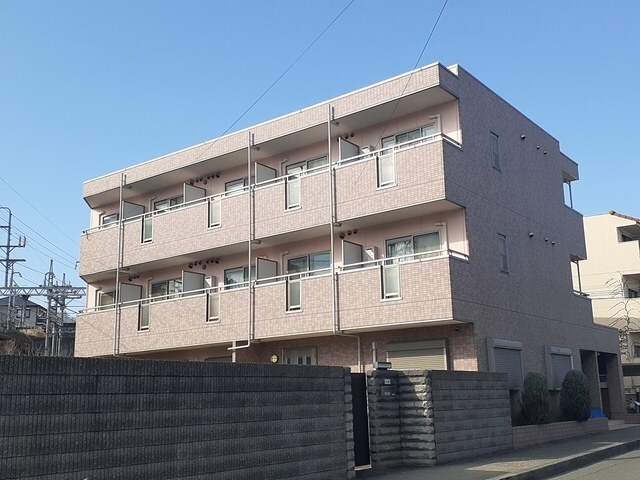 物件外観写真1　(おしゃれな外観です)