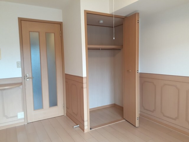 物件内観写真6　(きれいな内装です)