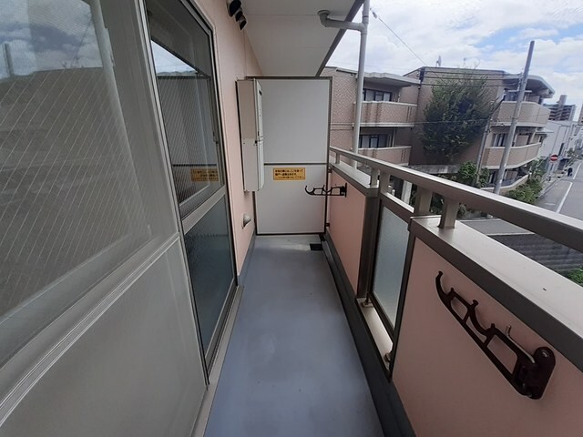 物件内観写真11　(バルコニー付きです)