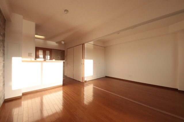 物件内観写真5　(居間です)