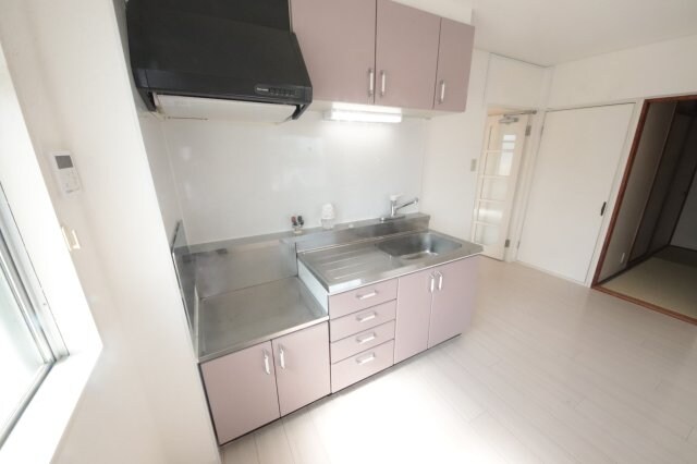 物件内観写真7　(使いやすいキッチンです)