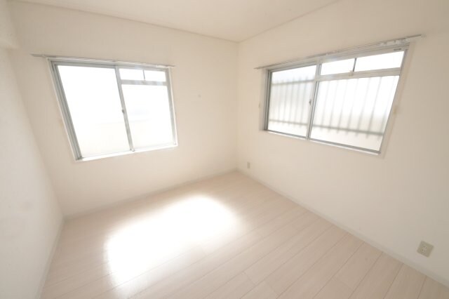 物件内観写真9　(リビングです)