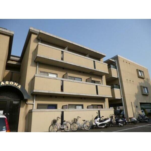 物件外観写真1　(外観もきれいです)