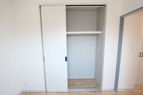 収納(便利な収納スペースです)