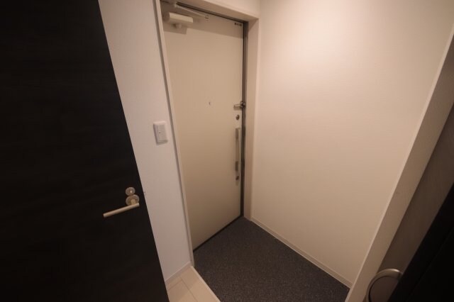 物件内観写真17　(落ち着いた玄関です)