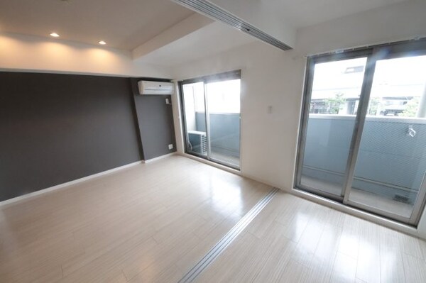 居室(ゆったり過ごせるリビングです)