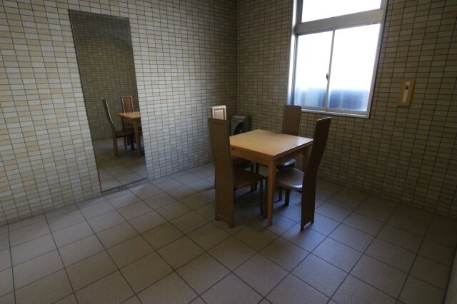 物件外観写真6　(建物の内部です)