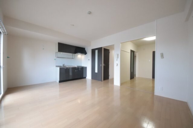 物件内観写真6　(居間です)