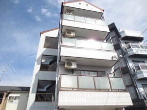 長井マンション外観写真