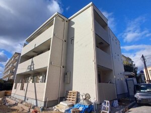 クリエオーレ藤阪東町外観写真