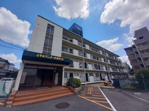 シャルマンコーポ香里ケ丘外観写真