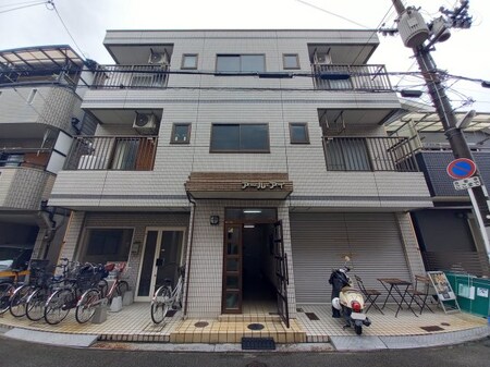 アール・アイ緑町外観写真