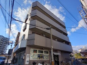 プランドール牧野駅前外観写真