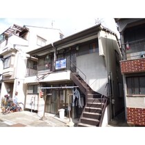 京阪本線・鴨東線 寝屋川市駅 2階建 築55年の外観写真