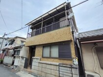 京阪本線・鴨東線 枚方市駅 2階建 築48年の外観写真