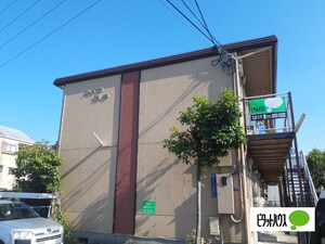 ハイツ川中外観写真