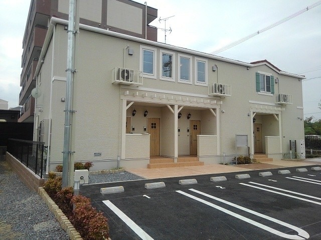 アイビープレイスの物件外観写真