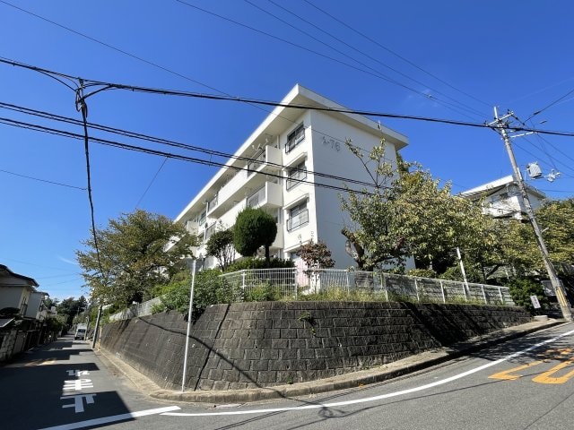 香里三井団地Ａ７６棟の物件外観写真