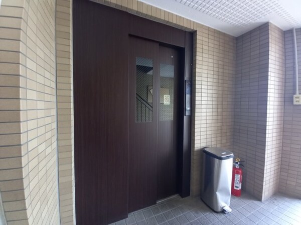 ロビー