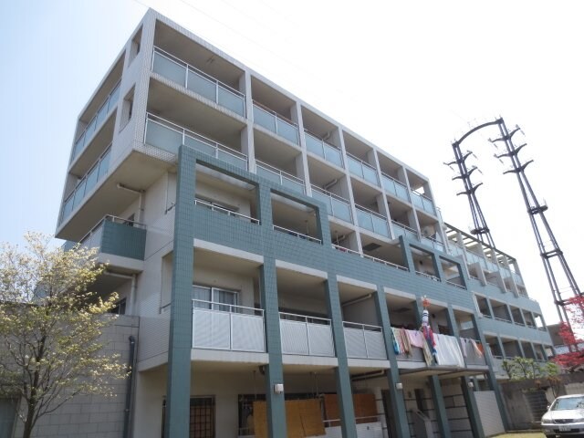 トリ・ビラージュの物件外観写真