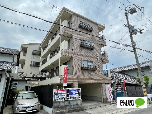 富尾マンション私部の物件外観写真