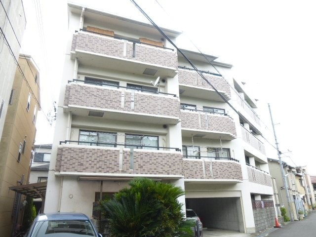 レ・シャンドールの物件外観写真