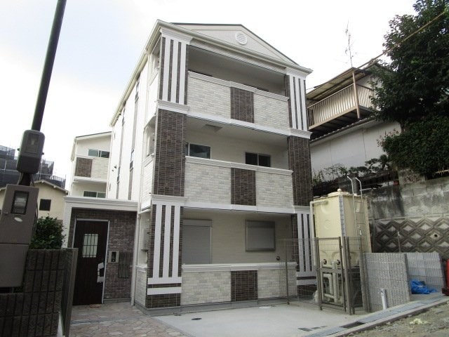 ＫＴＩレジデンス牧野の物件外観写真