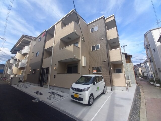 マノリアの物件外観写真