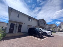 メゾンF　B棟の外観写真