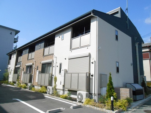 メゾンユタカ