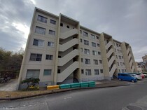 枚方ハイツ３号館の外観写真