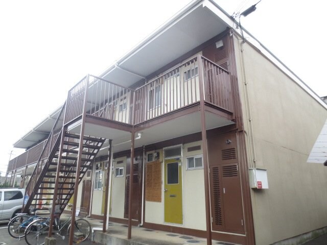 前川コーポの物件外観写真