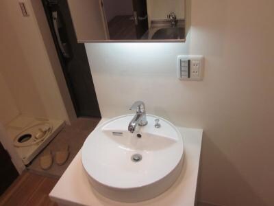 物件内観写真11　(洗面台)