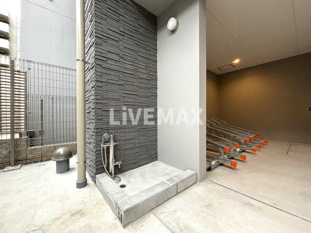 物件内観写真23　(ペット用足洗い場)