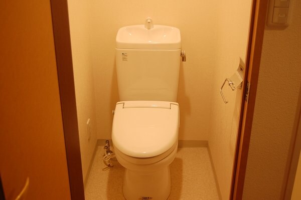 物件内観写真10　(トイレ)