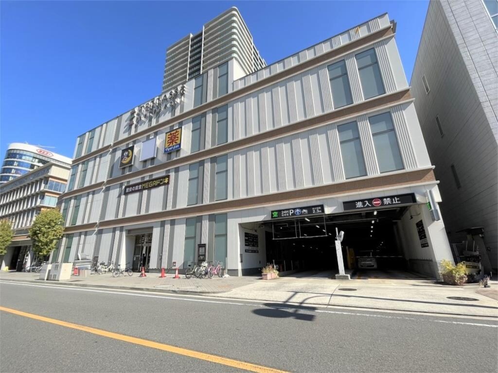物件外観写真6　(MEGAドン･キホｰテUNY 納屋橋店（285m）)