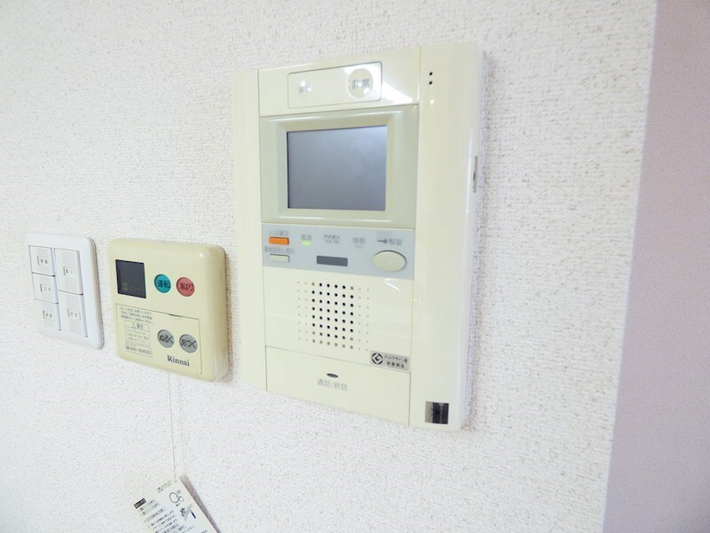 物件内観写真13　(モニター付きインターホン)