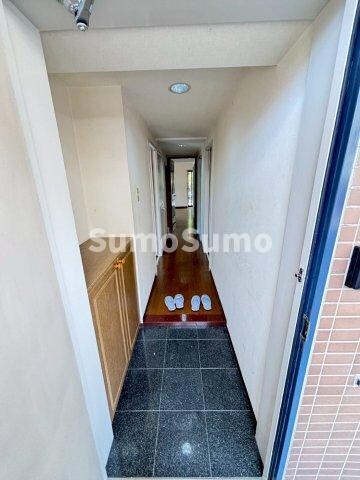 物件内観写真4　(きれいな玄関です)