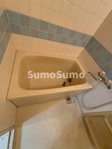 物件内観写真13　(日々の疲れを癒すお風呂付です)