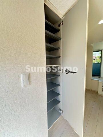 物件内観写真23　(こまごまとしたものを収納できそうですね)