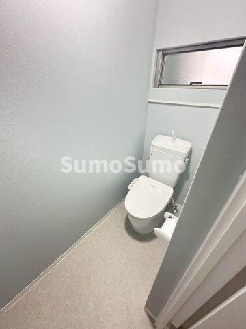 物件内観写真8　(落ち着いたトイレです)